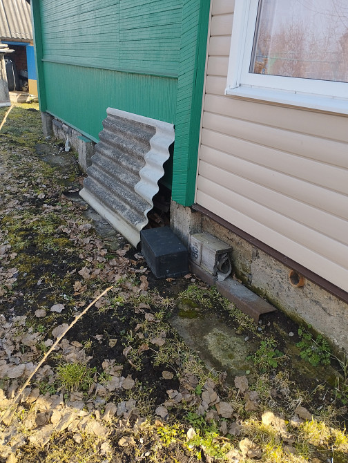 Бетонную отмостку вокруг дома, крыльцо, дорожки и на brigadi.by