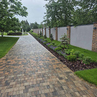 Фотографии для "Укладка тротуарной плитки под ключ"