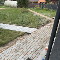 Фотографии для "Укладка тротуарной плитки под ключ"