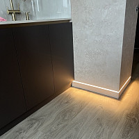 Фотографии для "Установка плинтуса пвх"