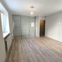 Фотографии для "Поклейка обоев"