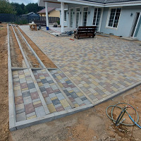 Фотографии для "Укладка тротуарной плитки под ключ"